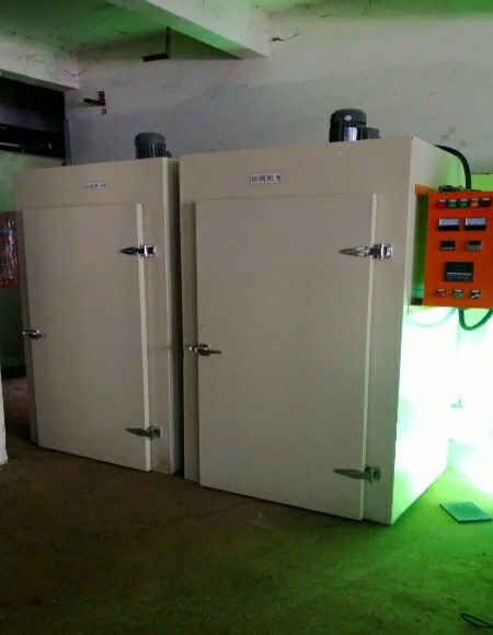 工業(yè)柜式烤箱