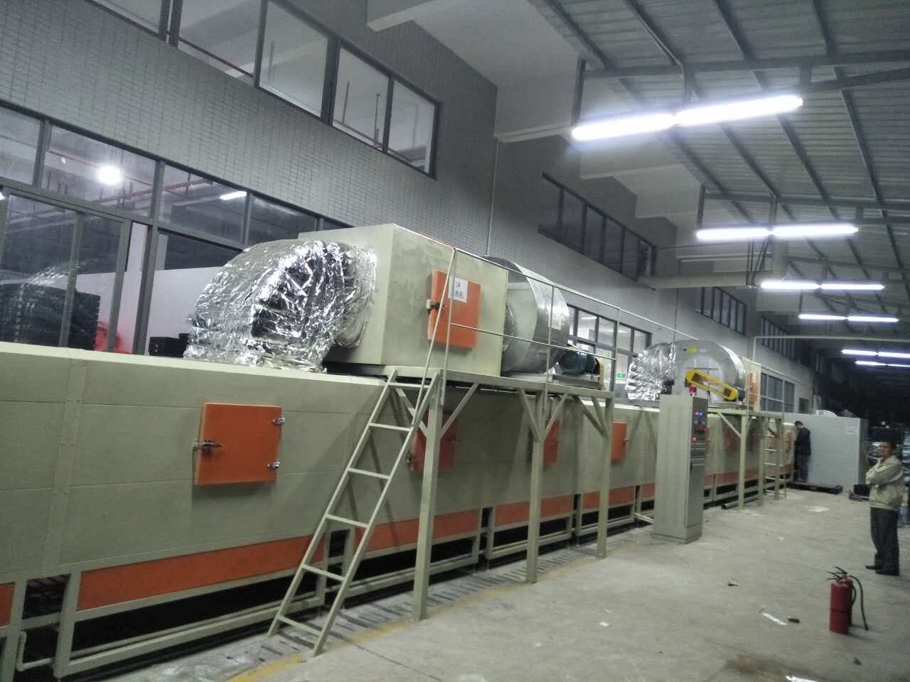 熱烈慶祝TCL大型清洗烘干線投入使用！優(yōu)質(zhì)設(shè)備、領(lǐng)先制造！